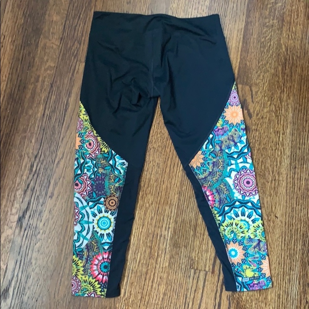 Hurley Capri Leggings Nike Dri Fit - Picture 5 of 6